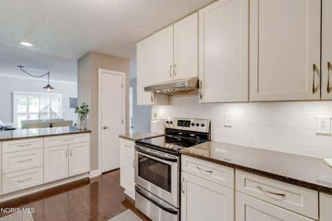 Tiny photo for 70 N Harbors End Drive, Port Clinton, OH 43452 (MLS # 10011289)