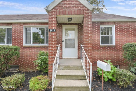 Tiny photo for 2419 Bucklew Dr DR, Toledo, OH 43613 (MLS # 10014841)