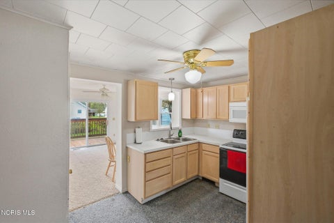 Tiny photo for 2419 Bucklew Dr DR, Toledo, OH 43613 (MLS # 10014841)
