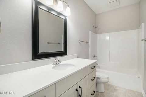 Tiny photo for 2354 Goldenrod Lane, Perrysburg, OH 43551 (MLS # 10005289)