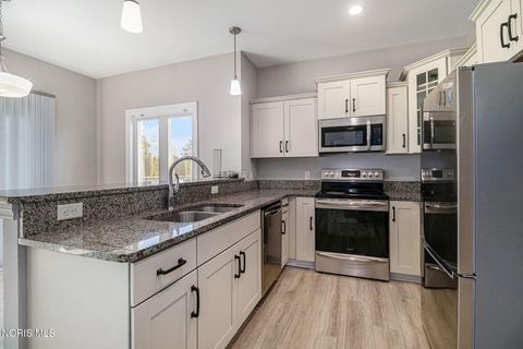 Tiny photo for 2354 Goldenrod Lane, Perrysburg, OH 43551 (MLS # 10005289)