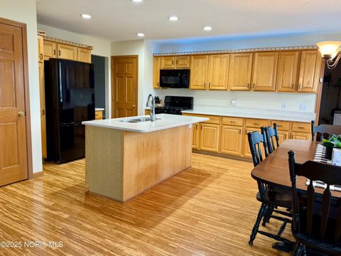Tiny photo for 810 Greenview Avenue, Delta, OH 43515 (MLS # 10000361)