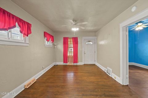 Tiny photo for 3809 Almeda Drive, Toledo, OH 43612 (MLS # 10009413)