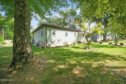 Tiny photo for 5732 Roan Road, Sylvania, OH 43560 (MLS # 10013128)