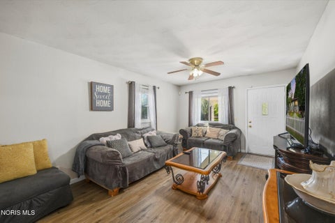 Tiny photo for 5732 Roan Road, Sylvania, OH 43560 (MLS # 10013128)