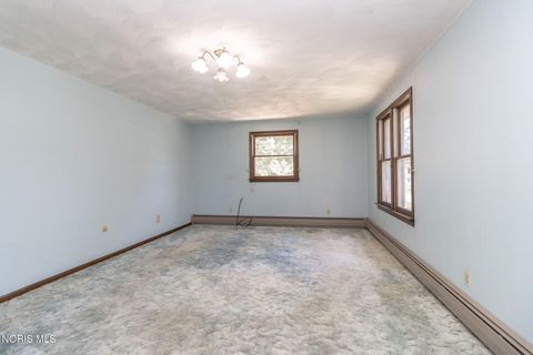 Tiny photo for 1864 Travis Drive, Toledo, OH 43613 (MLS # 10008444)