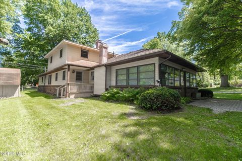 Tiny photo for 1864 Travis Drive, Toledo, OH 43613 (MLS # 10008444)
