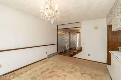 Tiny photo for 1864 Travis Drive, Toledo, OH 43613 (MLS # 10008444)