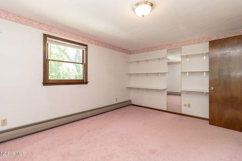 Tiny photo for 1864 Travis Drive, Toledo, OH 43613 (MLS # 10008444)