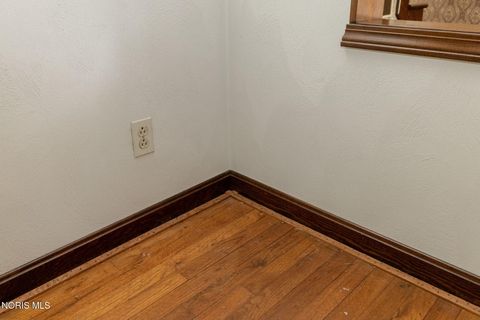 Tiny photo for 1864 Travis Drive, Toledo, OH 43613 (MLS # 10008444)