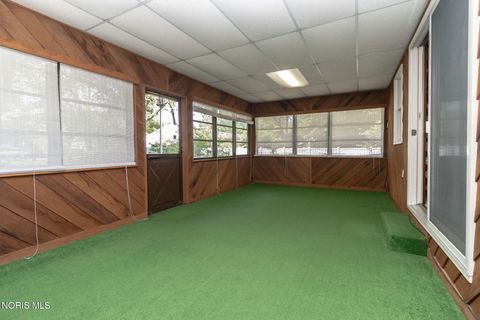 Tiny photo for 1864 Travis Drive, Toledo, OH 43613 (MLS # 10008444)