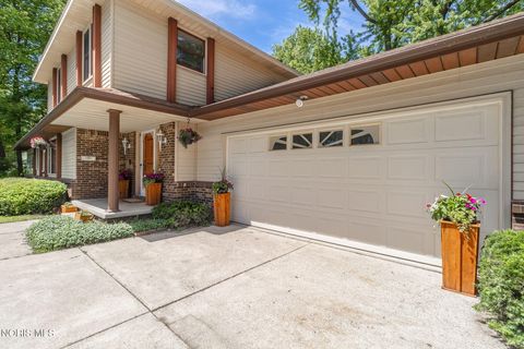 Tiny photo for 1864 Travis Drive, Toledo, OH 43613 (MLS # 10008444)