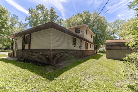 Tiny photo for 1864 Travis Drive, Toledo, OH 43613 (MLS # 10008444)