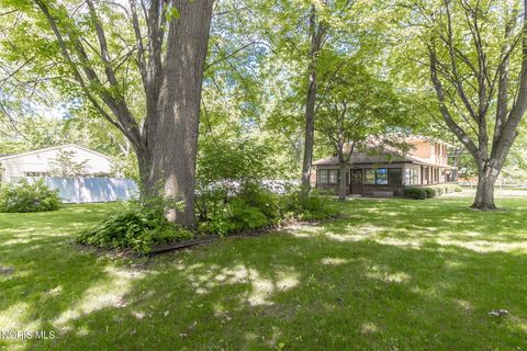 Tiny photo for 1864 Travis Drive, Toledo, OH 43613 (MLS # 10008444)