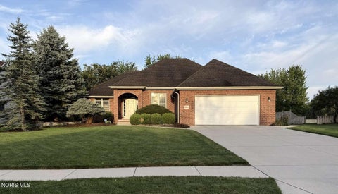 Photo of 8324 Indian Lake Drive, Findlay, OH 45840 (MLS # 10012603)