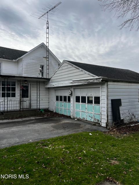 Photo of 128 S Liberty Street, McComb, OH 45858 (MLS # 10005707)