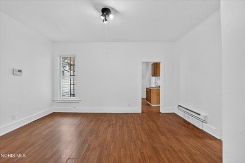Tiny photo for 2938 Chase Street, Toledo, OH 43611 (MLS # 10008034)