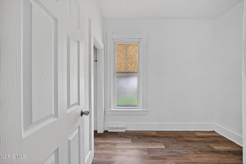 Tiny photo for 2938 Chase Street, Toledo, OH 43611 (MLS # 10008034)