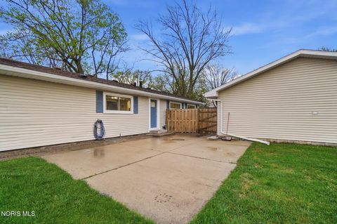 Tiny photo for 110 Mount Vernon Place, Walbridge, OH 43465 (MLS # 10006372)