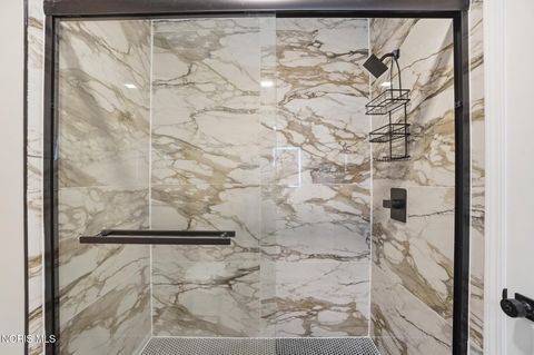 Tiny photo for 110 Mount Vernon Place, Walbridge, OH 43465 (MLS # 10006372)