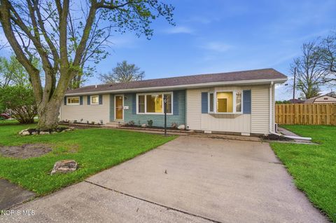 Tiny photo for 110 Mount Vernon Place, Walbridge, OH 43465 (MLS # 10006372)