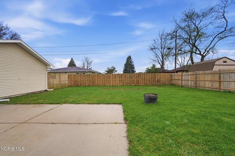 Tiny photo for 110 Mount Vernon Place, Walbridge, OH 43465 (MLS # 10006372)