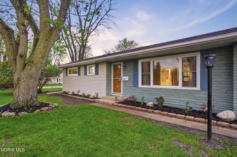 Tiny photo for 110 Mount Vernon Place, Walbridge, OH 43465 (MLS # 10006372)