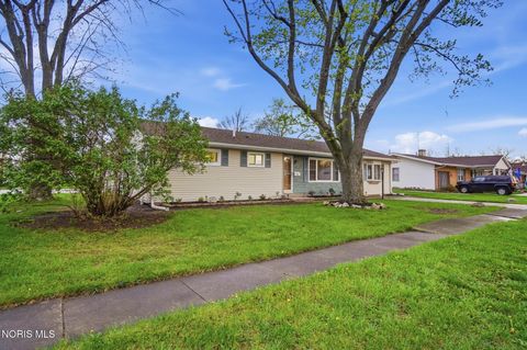Tiny photo for 110 Mount Vernon Place, Walbridge, OH 43465 (MLS # 10006372)