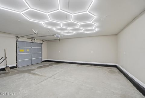 Tiny photo for 110 Mount Vernon Place, Walbridge, OH 43465 (MLS # 10006372)