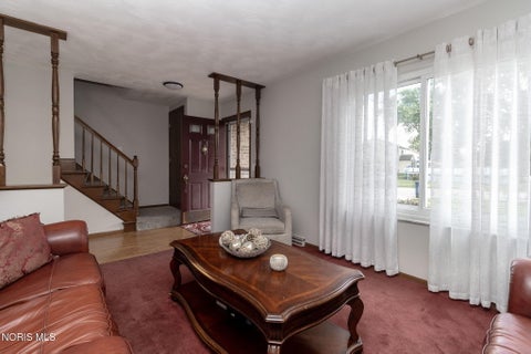 Tiny photo for 6218 White Oak Drive, Toledo, OH 43615 (MLS # 10013112)