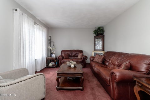 Tiny photo for 6218 White Oak Drive, Toledo, OH 43615 (MLS # 10013112)