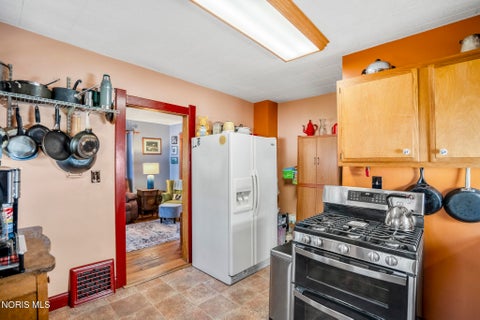 Tiny photo for 4132 Parrakeet Avenue, Toledo, OH 43612 (MLS # 10014616)