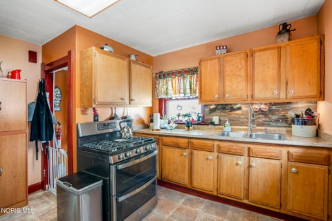 Tiny photo for 4132 Parrakeet Avenue, Toledo, OH 43612 (MLS # 10014616)