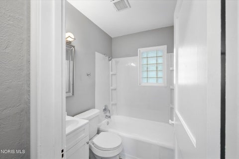 Tiny photo for 4243 Fairview Drive, Toledo, OH 43612 (MLS # 10013414)