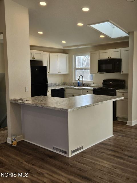 Tiny photo for 4745 Ottawa Trail Road, Toledo, OH 43611 (MLS # 10004953)