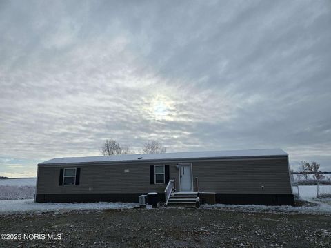 Photo of 8915 County Highway 42, Upper Sandusky, OH 43351 (MLS # 10001379)