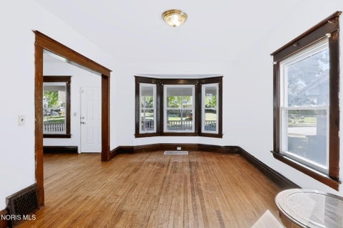 Tiny photo for 2421 Fulton Street, Toledo, OH 43620 (MLS # 10013461)