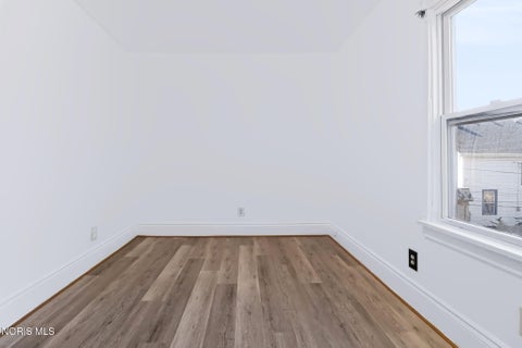 Tiny photo for 2421 Fulton Street, Toledo, OH 43620 (MLS # 10013461)