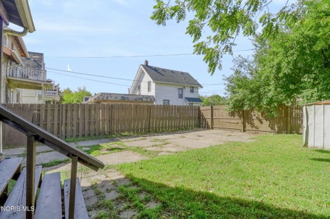 Tiny photo for 2421 Fulton Street, Toledo, OH 43620 (MLS # 10013461)