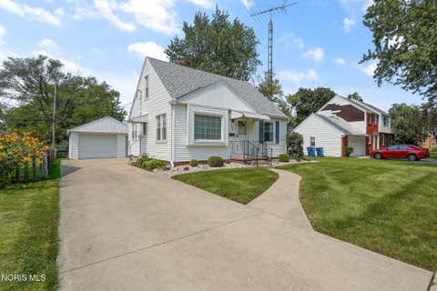 Tiny photo for 586 Sylvandale Avenue, Oregon, OH 43616 (MLS # 10011826)