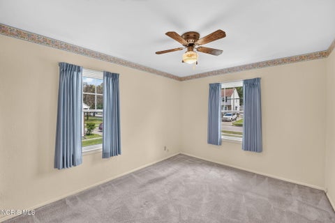 Tiny photo for 586 Sylvandale Avenue, Oregon, OH 43616 (MLS # 10011826)
