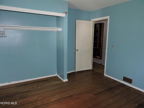Tiny photo for 521 Whitlock Avenue, Toledo, OH 43605 (MLS # 10008466)