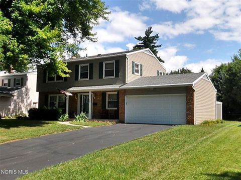 Homes For Sale - 1767 Cherrylawn Drive<br/> Lucas County, Toledo, OH 43614