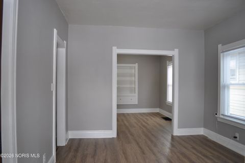 Tiny photo for 136 Steel Street, Toledo, OH 43605 (MLS # 10003251)