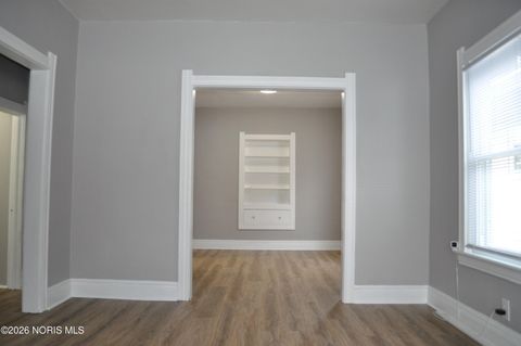 Tiny photo for 136 Steel Street, Toledo, OH 43605 (MLS # 10003251)