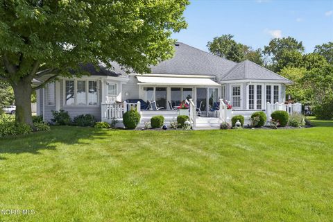 Tiny photo for 7913 N Shoreline Drive, Holland, OH 43528 (MLS # 10009804)