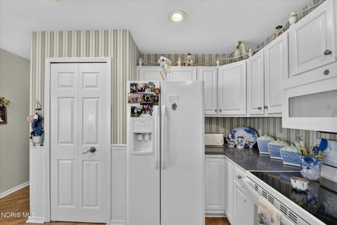 Tiny photo for 7913 N Shoreline Drive, Holland, OH 43528 (MLS # 10009804)