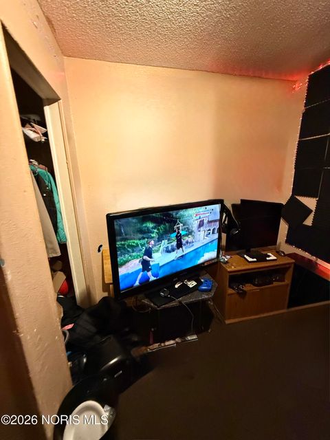 Tiny photo for 1141 Pinewood Avenue, Toledo, OH 43607 (MLS # 10002944)