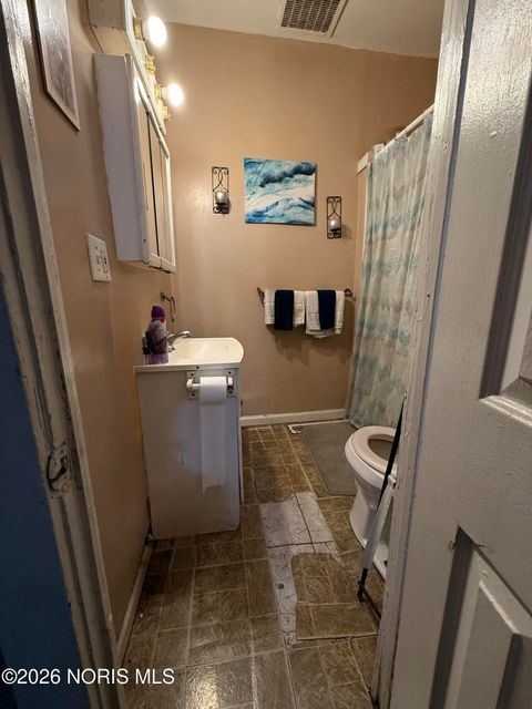 Tiny photo for 1141 Pinewood Avenue, Toledo, OH 43607 (MLS # 10002944)