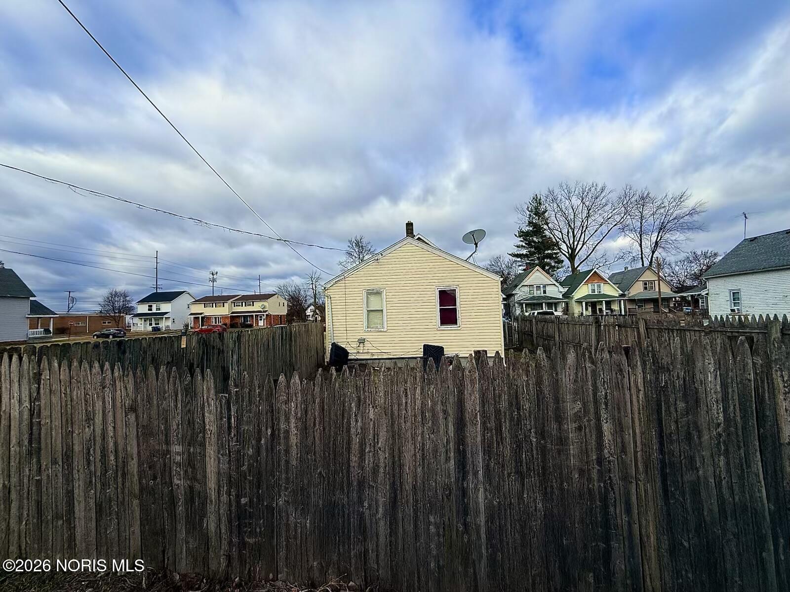 1141 Pinewood Avenue